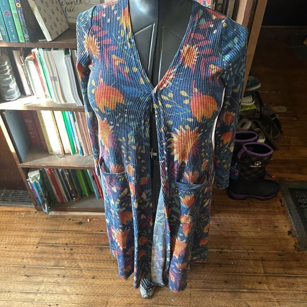 Lularoe ribbed floral XS cozy boutique sweater duster